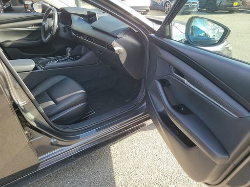 Used 2025 MAZDA MAZDA3 s image 36