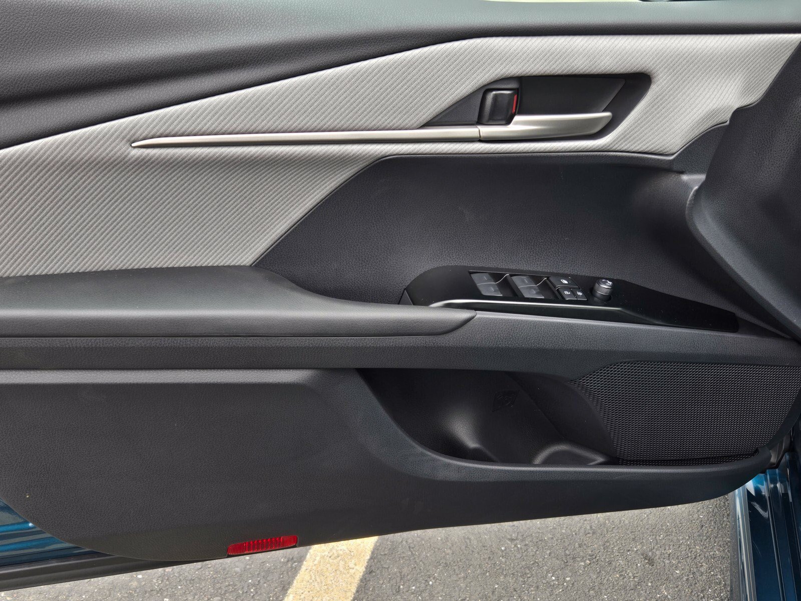 Certified 2026 Toyota Camry SE FWD image 9