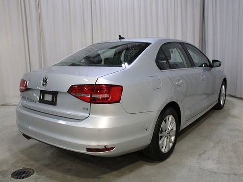 Used 2015 Volkswagen Jetta TDI SE FWD image 24