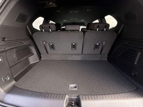 New 2026 GMC Acadia Elevation image 26