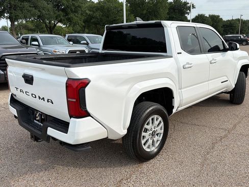 Used 2024 Toyota Tacoma SR5 AWD/4WD image 3