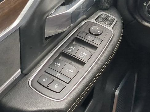 Used 2024 RAM 2500 Laramie AWD/4WD image 29