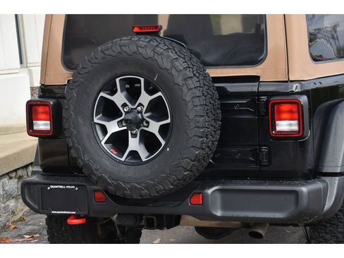 Used 2022 Jeep Wrangler Rubicon image 25