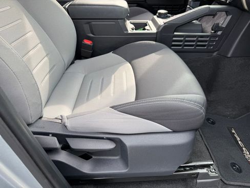 Used 2024 Toyota Tacoma TRD Sport image 45