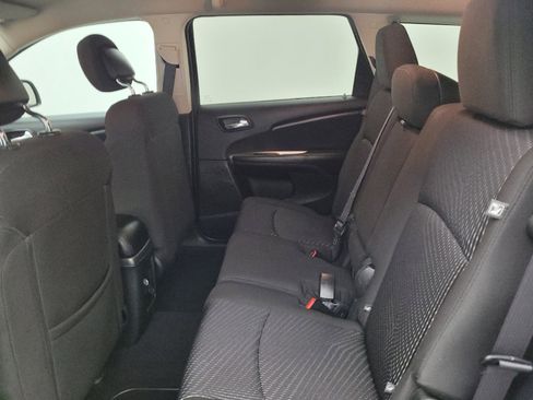 Used 2017 Dodge Journey SE AWD/4WD image 18