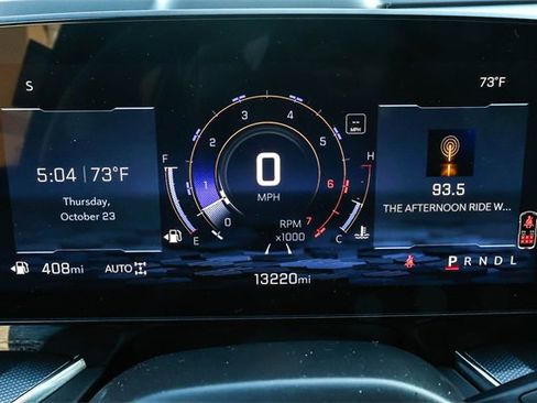 Used 2025 Chevrolet Suburban RST image 25