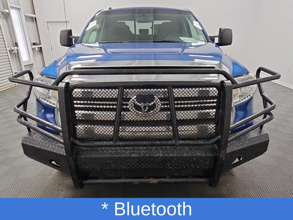 Used 2017 Toyota Tundra SR5 w/ SR5 Upgrade Package AWD/4WD image 4