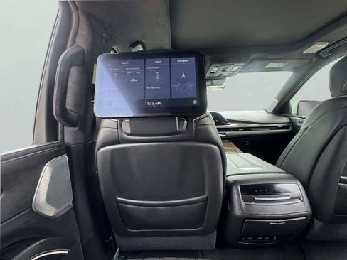 Used 2021 Cadillac Escalade ESV Premium Luxury Platinum AWD/4WD image 43