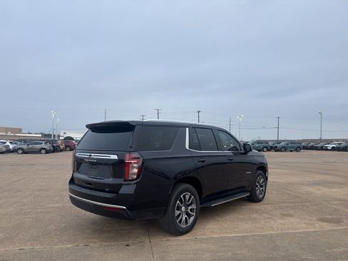 Used 2022 Chevrolet Tahoe LT w/ Luxury Package image 25