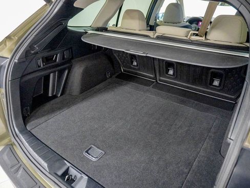 Used 2020 Subaru Outback Premium w/ Popular Package #1 image 9