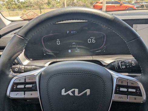 Used 2024 Kia Telluride S FWD image 37