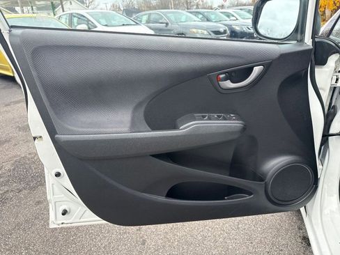 Used 2009 Honda Fit image 9