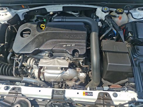 Used 2023 Chevrolet Malibu LT FWD image 26
