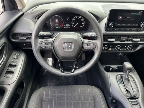 Used 2025 Honda HR-V LX image 30