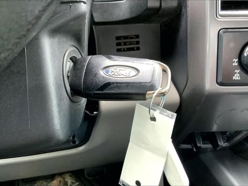 Used 2015 Ford F150 XLT w/ Equipment Group 302A Luxury AWD/4WD image 13