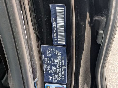 Used 2025 Kia Carnival LXS image 31