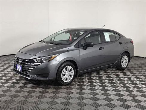 Used 2025 Nissan Versa S FWD image 9