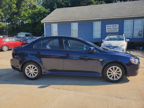 Used 2014 Mitsubishi Lancer ES FWD image 4
