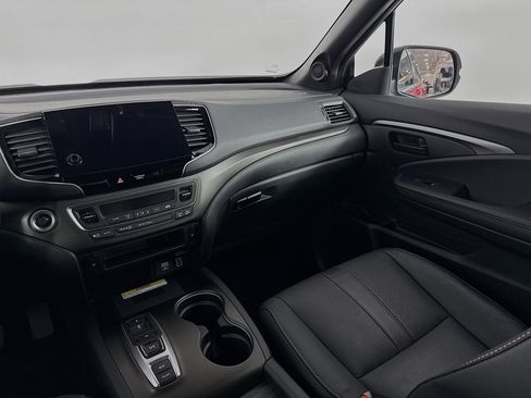 Certified 2022 Honda Passport TrailSport image 24