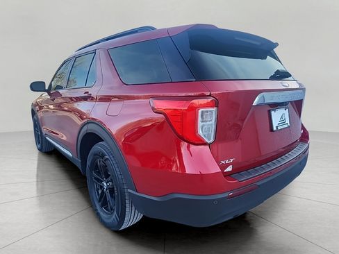 Certified 2022 Ford Explorer XLT image 9
