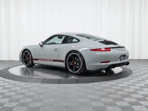 Certified 2016 Porsche 911 Carrera GTS RWD image 3