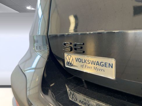 New 2026 Volkswagen Taos SE image 33