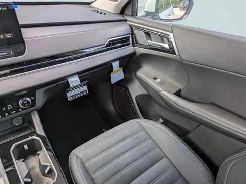 New 2026 Mitsubishi Outlander SE image 19