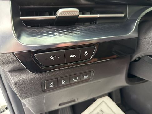 Used 2022 Kia Carnival SX Prestige FWD image 18