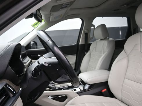 Used 2021 Kia Telluride SX w/ SX Prestige Package image 11