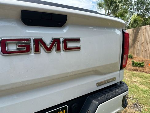 Used 2020 GMC Sierra 1500 Elevation w/ Elevation Value Package AWD/4WD image 19