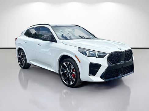 New 2026 BMW X2 xDrive28i w/ Technology Package AWD/4WD image 1