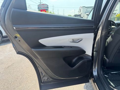 Used 2023 Hyundai Tucson SE AWD/4WD image 21