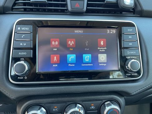 Used 2025 Nissan Versa S w/ S Plus Package image 10