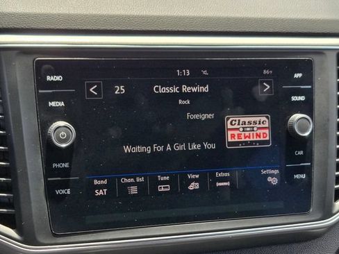 Used 2019 Volkswagen Atlas SE FWD image 25