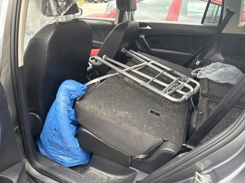 Used 2022 Volkswagen Tiguan SE FWD image 21