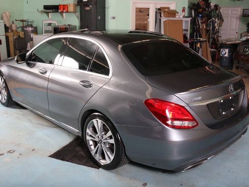 Used 2018 Mercedes-Benz C 300 Sedan image 15