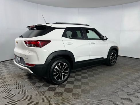 Used 2024 Chevrolet TrailBlazer LT w/ Convenience Package image 7