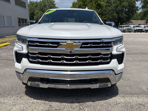 Used 2024 Chevrolet Silverado 1500 LTZ AWD/4WD image 2
