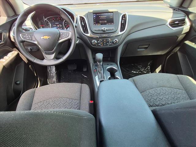 Used 2024 Chevrolet Equinox LT AWD/4WD image 16
