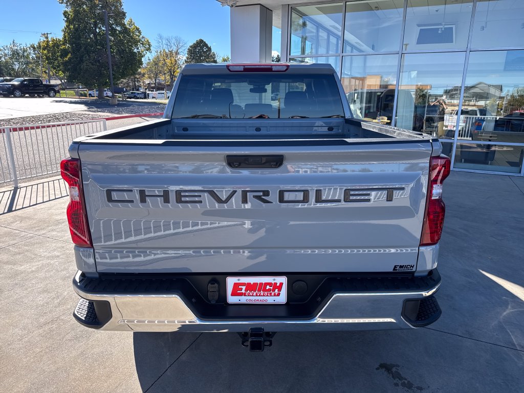 Used 2024 Chevrolet Silverado 1500 LT AWD/4WD image 4