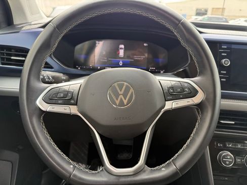 Certified 2024 Volkswagen Taos SE w/ MDO Package FWD image 20