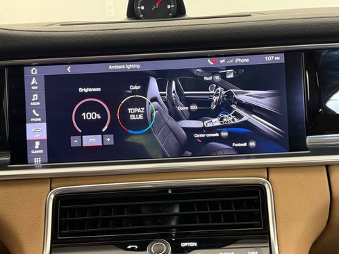 Used 2019 Porsche Panamera RWD image 24