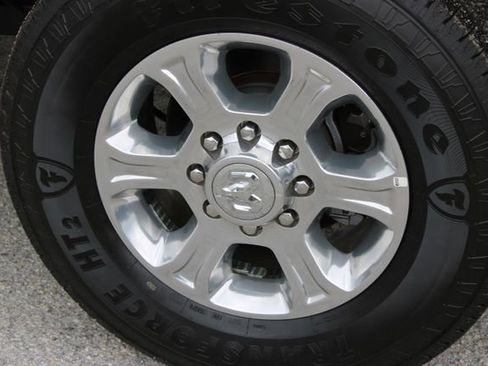 Used 2024 RAM 2500 Big Horn w/ Safety Group image 16