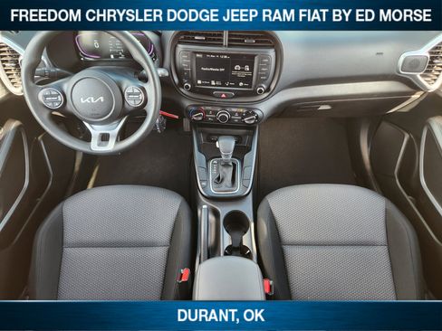 Used 2025 Kia Soul LX w/ LX Technology Package image 19