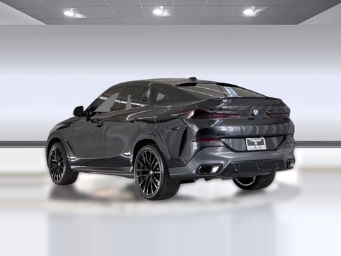 Used 2026 BMW X6 xDrive40i AWD/4WD image 3
