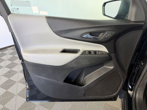 Used 2023 Chevrolet Equinox LS FWD image 21