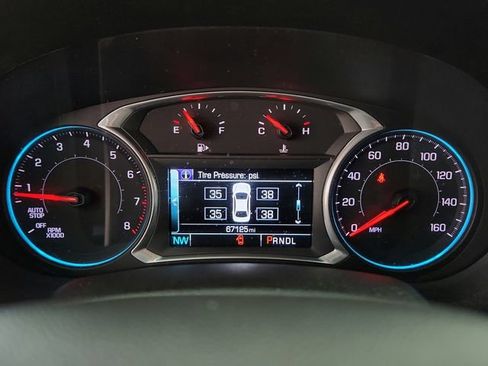 Used 2017 Chevrolet Malibu LT FWD image 11