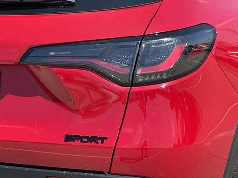 Certified 2025 Honda HR-V Sport image 6