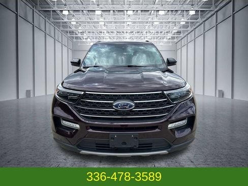 Used 2023 Ford Explorer XLT w/ Equipment Group 202A AWD/4WD image 8