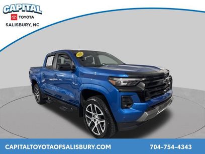 Used 2024 Chevrolet Colorado Z71 w/ Z71 Convenience Package 2